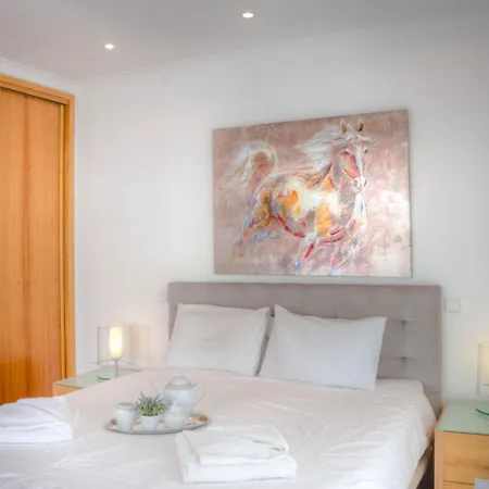 Villa Montanha: Luxury Coastal Retreat with Pool, Near Praia da Luz Exterior photo