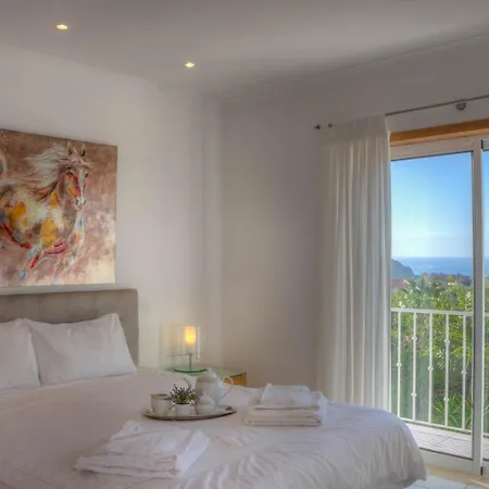 Villa Montanha: Luxury Coastal Retreat with Pool, Near Praia da Luz Exterior photo