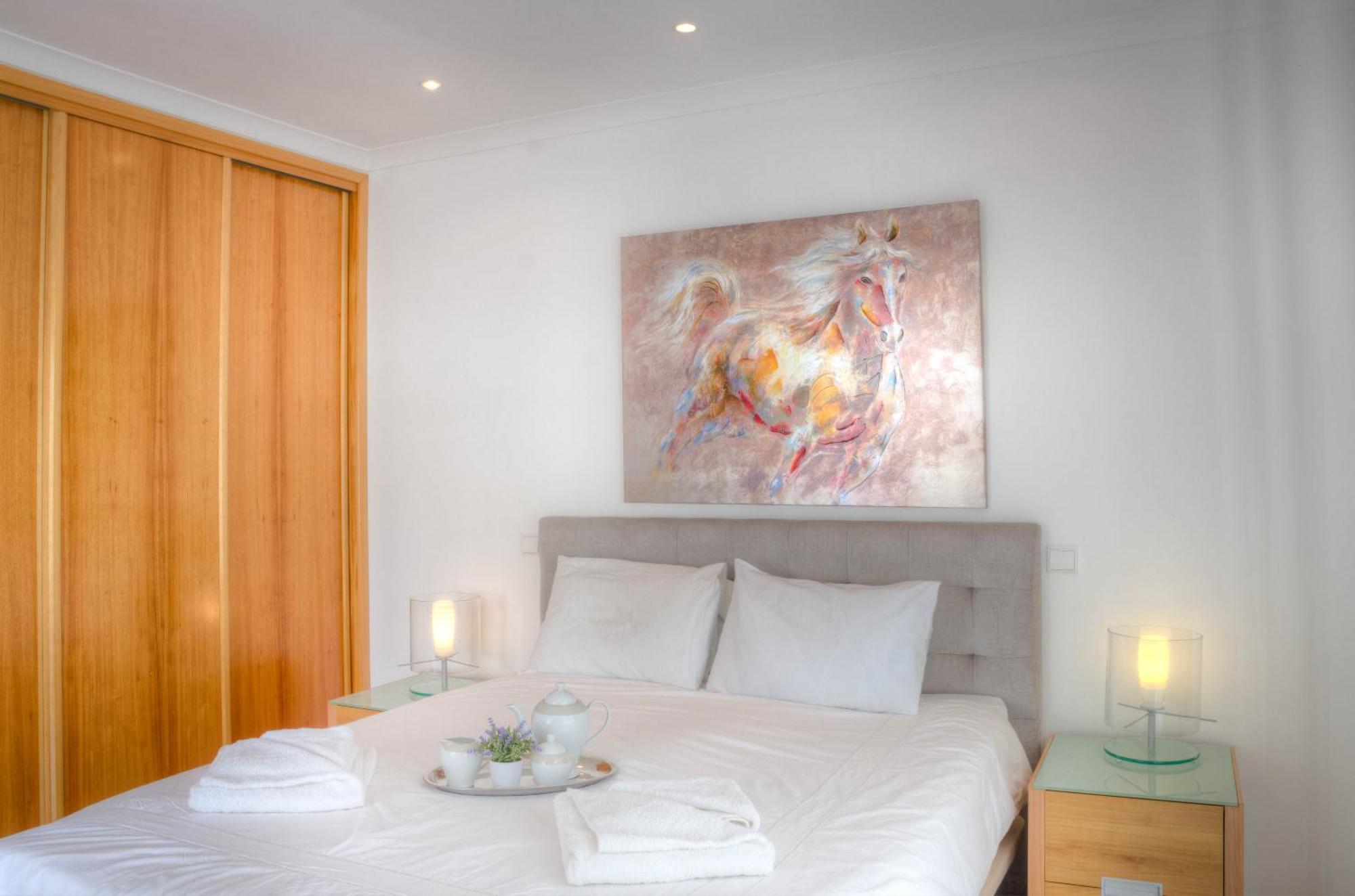 Montanha: Luxury Coastal Retreat With Pool, Near Da Villa Praia Da Luz
